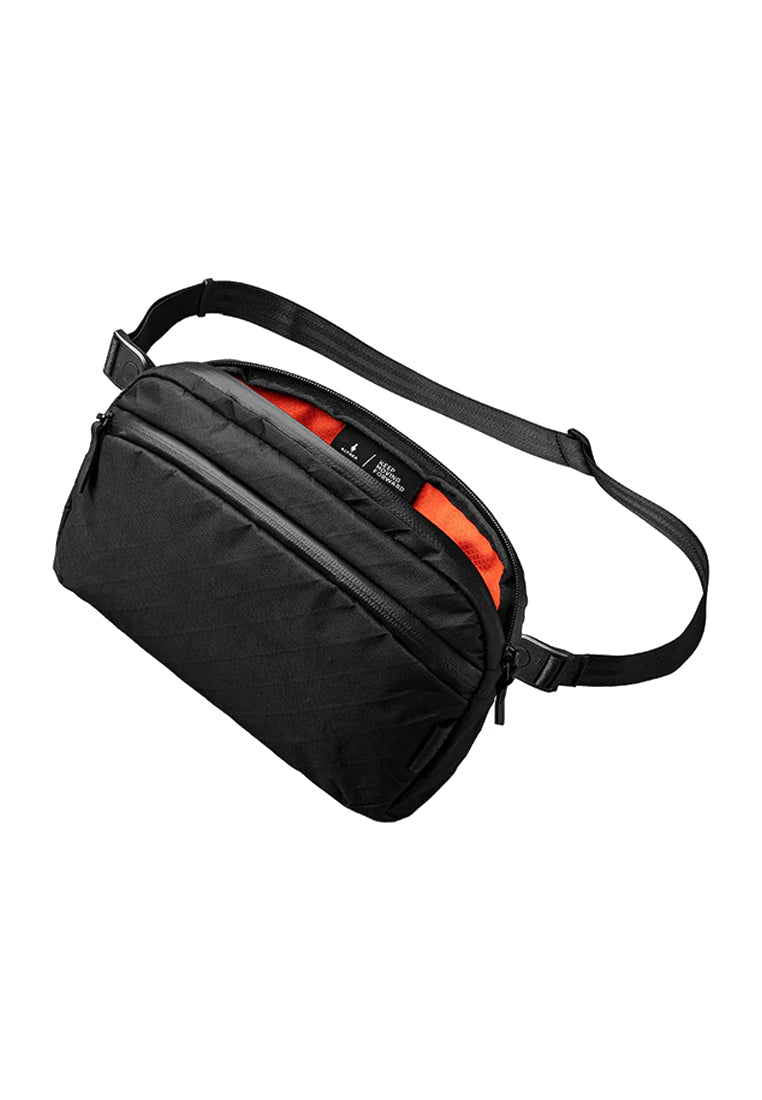 Alpaka Flight Sling 2L Ultradyne