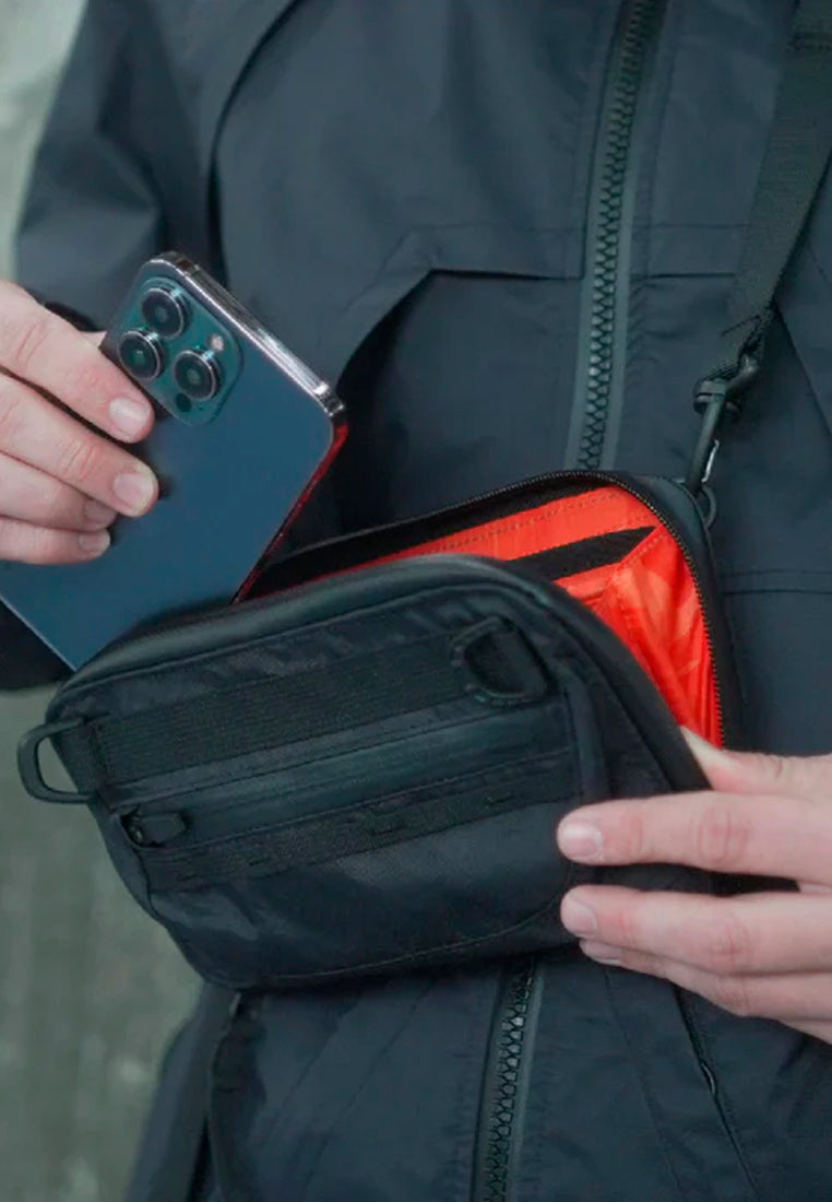 Code Of Bell ANNEX CASE 3 Way Traveller Wallet Pitch Black