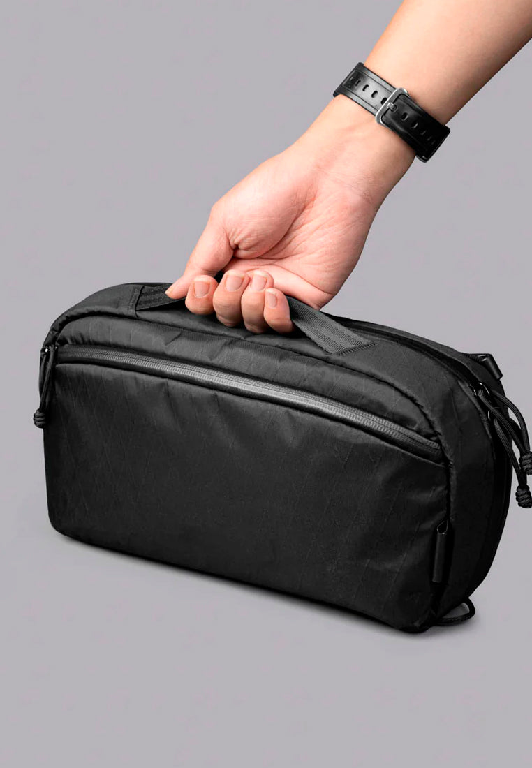 Alpaka Eclipse Gaming Sling
