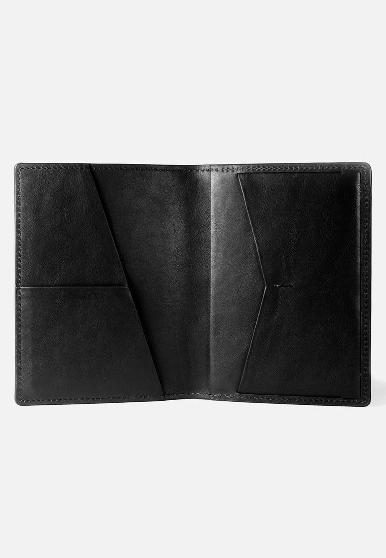 Grams28 126 Passport Wallet