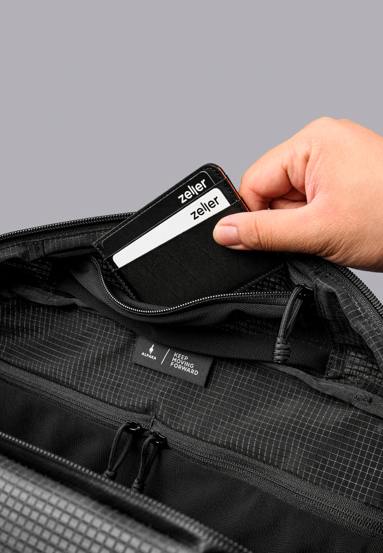 Alpaka Momentum Duffel