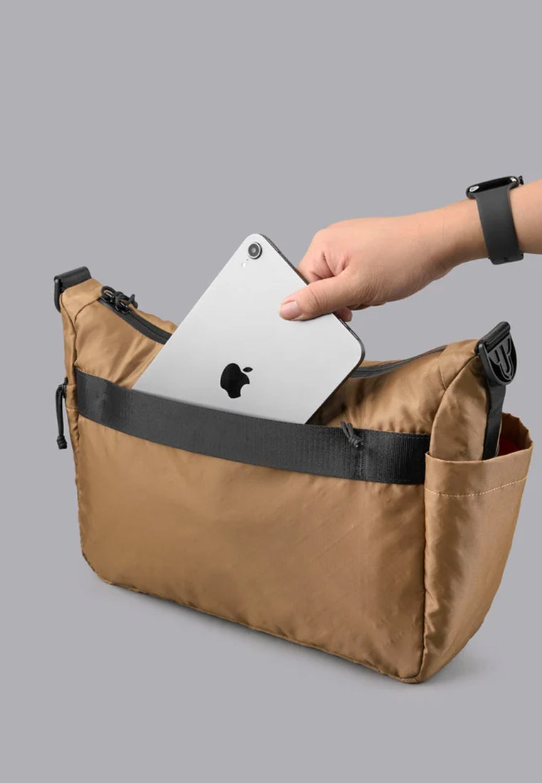 Alpaka Flight Satchel