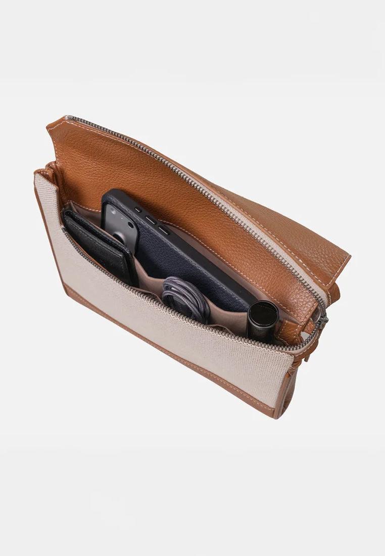 Grams28 127 Folio Clutch Canvas La Siesta