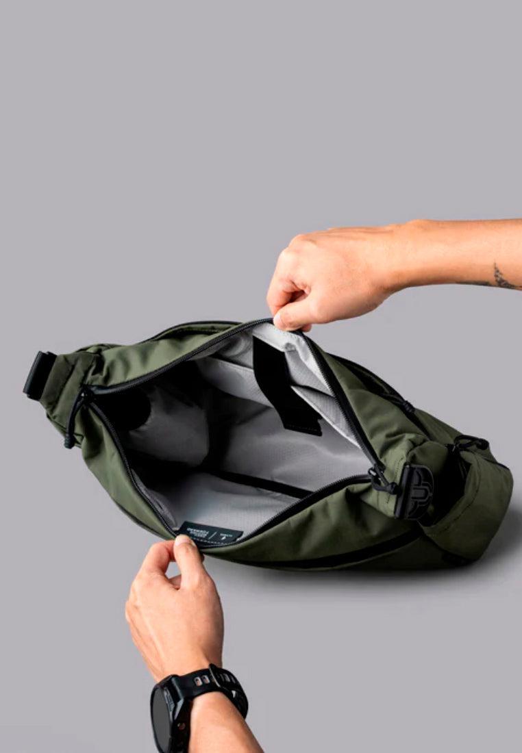 Alpaka Flight Satchel