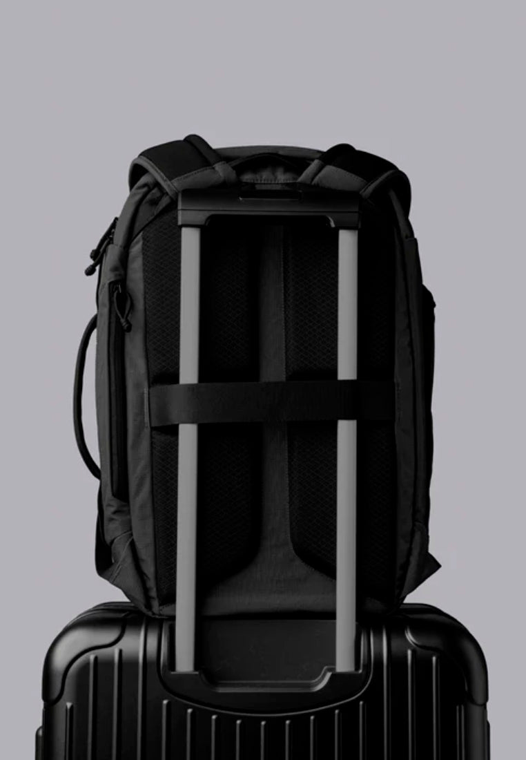 Alpaka Traverse Backpack 30L