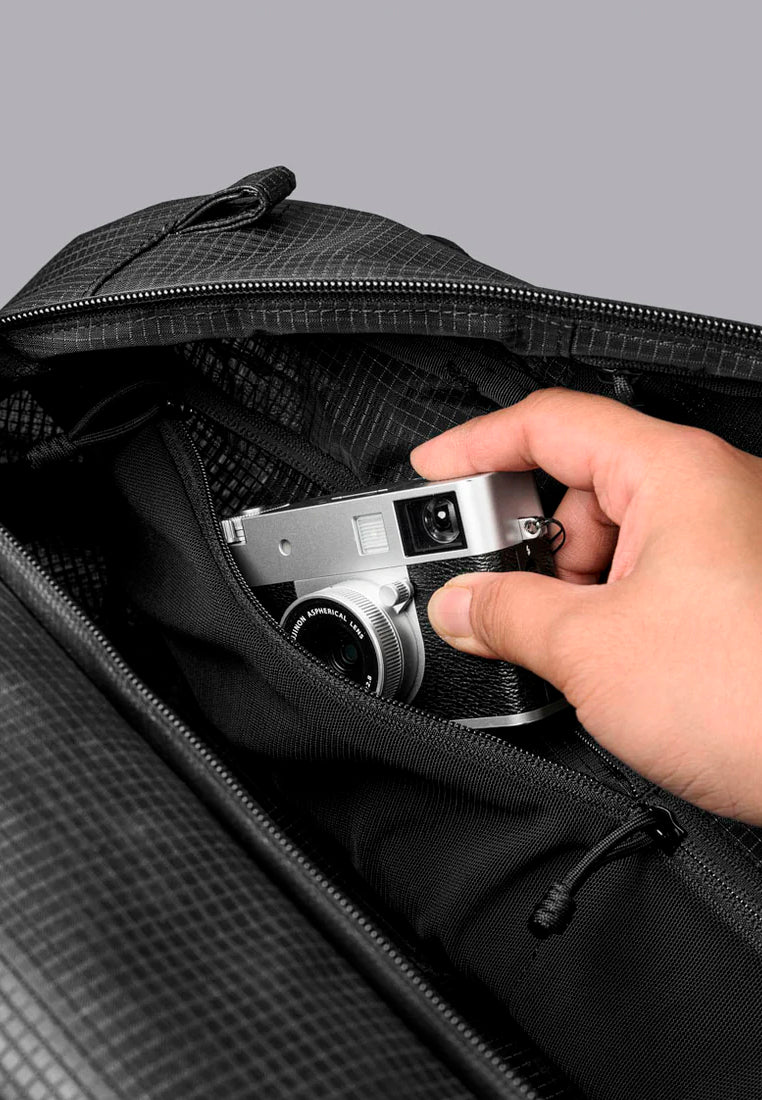 Alpaka Momentum Duffel