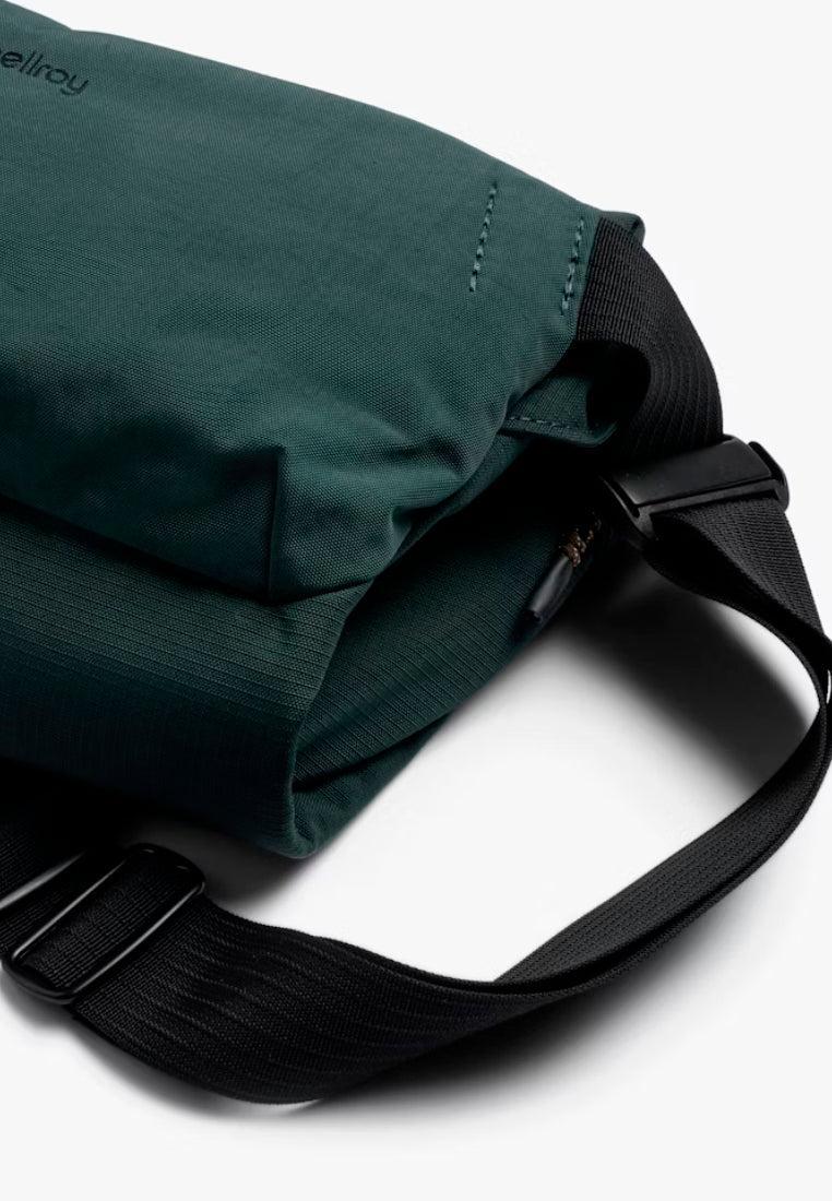 Bellroy Venture Sling 6L Deep Ocean