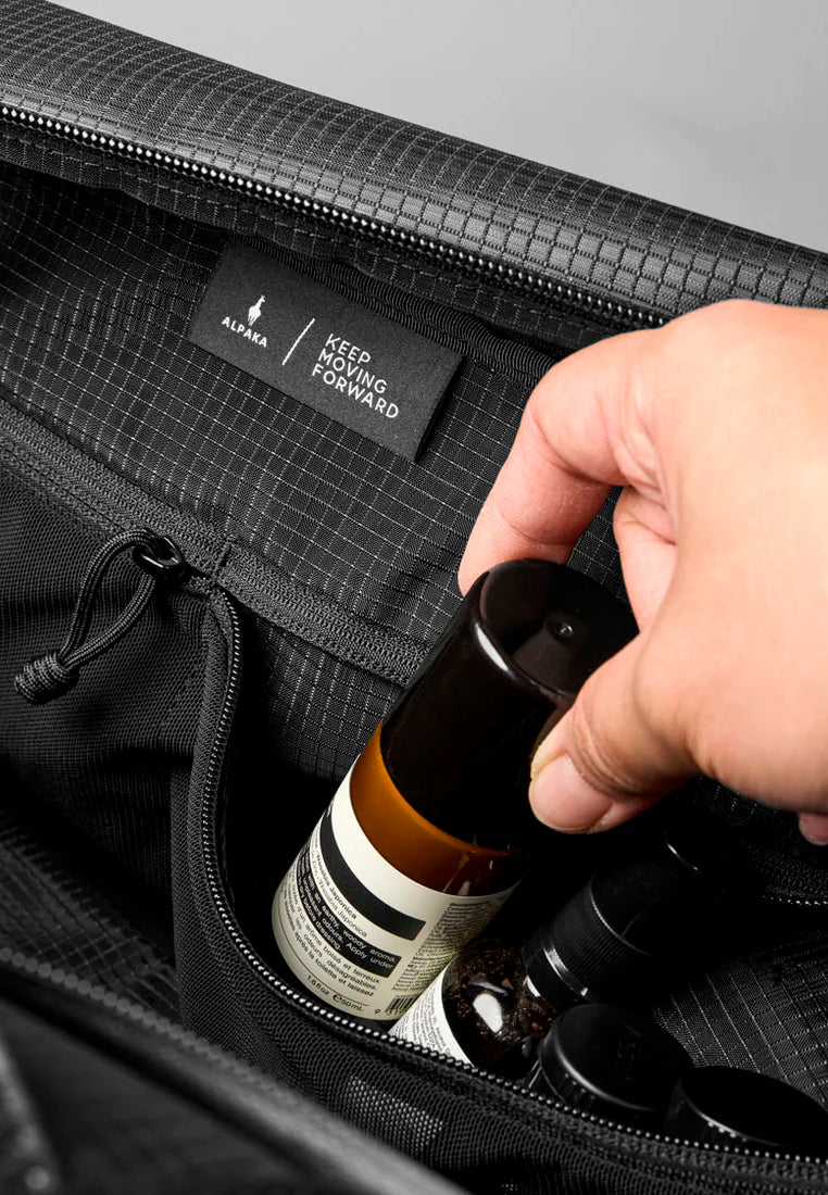 Alpaka Momentum Duffel
