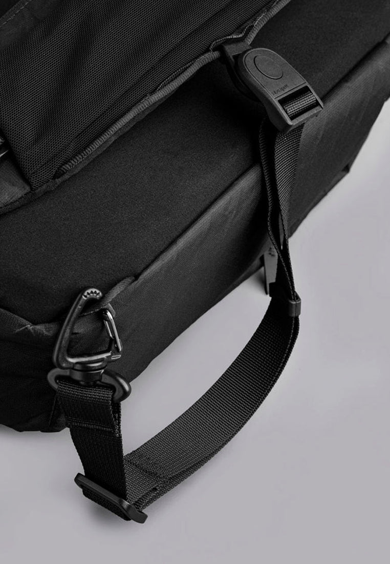 Alpaka Metro Crossbody Sling Ultradyne