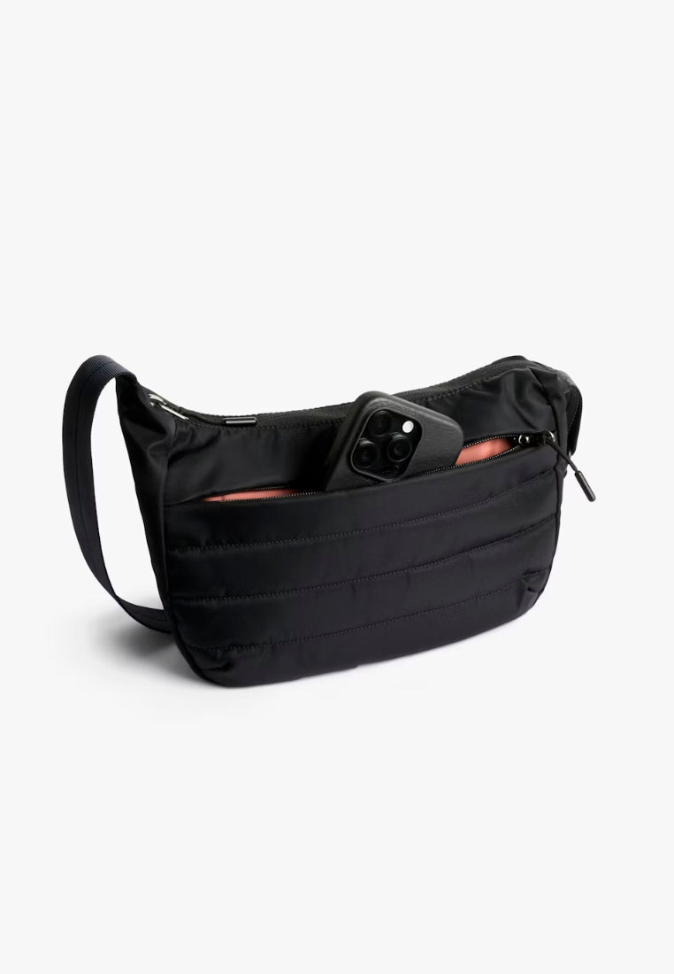 Bellroy Laneway Crescent Bag 2.5L