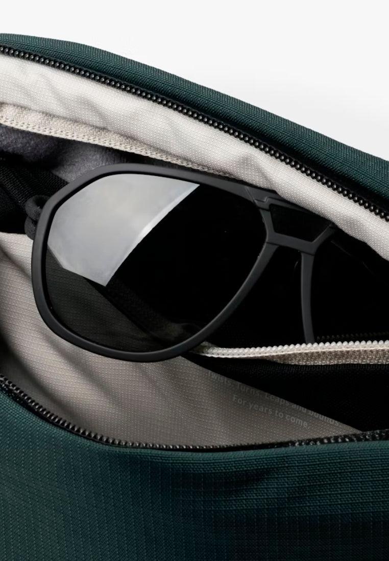 Bellroy Venture Sling 6L Deep Ocean