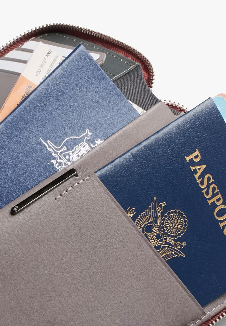 Bellroy Travel Folio Second Edition Sienna