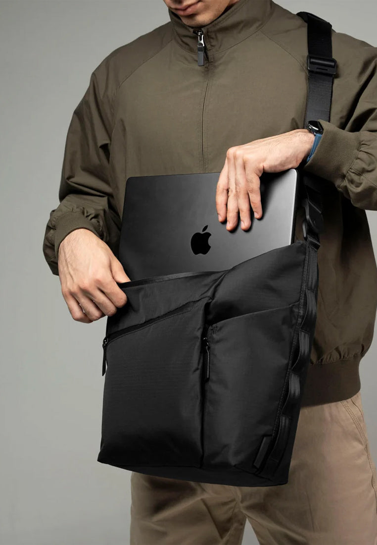 Alpaka Flow Satchel 10L