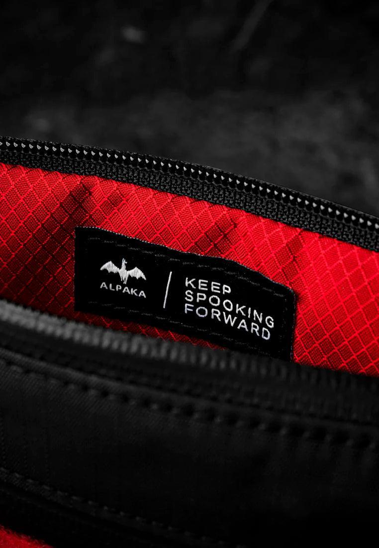 Alpaka Zip Pouch Max V2 Vampire Edition