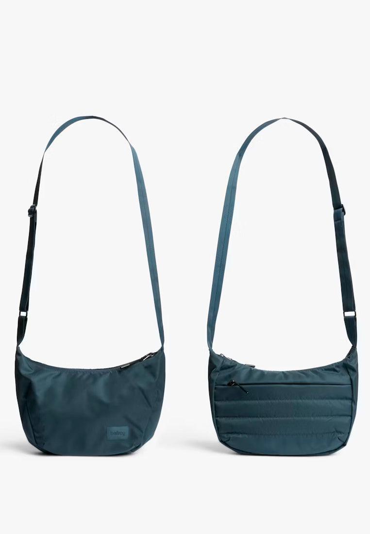 Bellroy Laneway Crescent Bag 2.5L