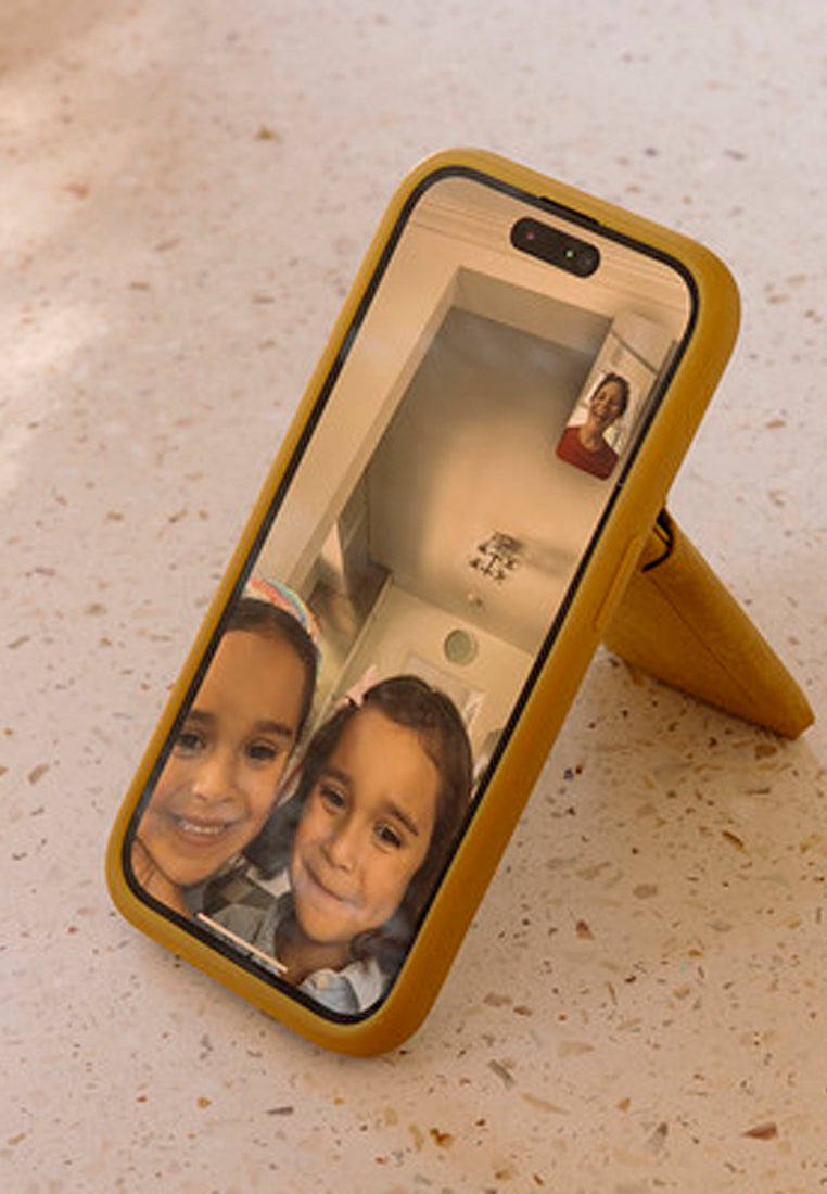 Peak Design Mobile Wallet Stand