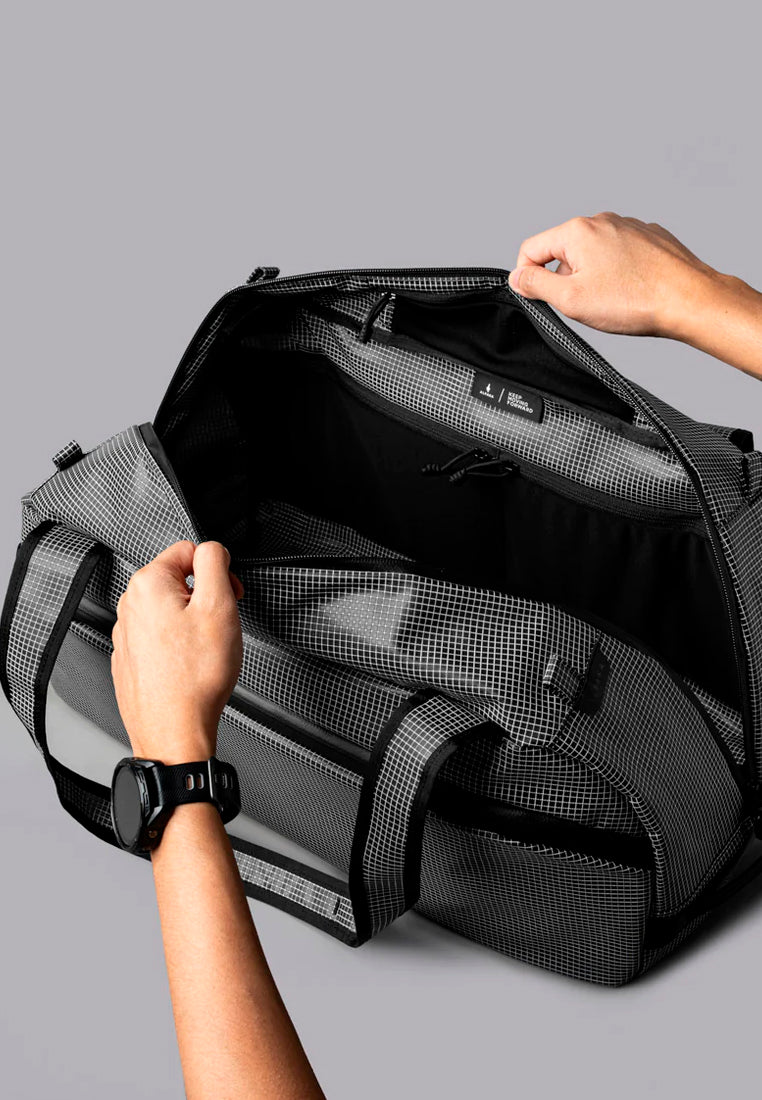 Alpaka Momentum Duffel