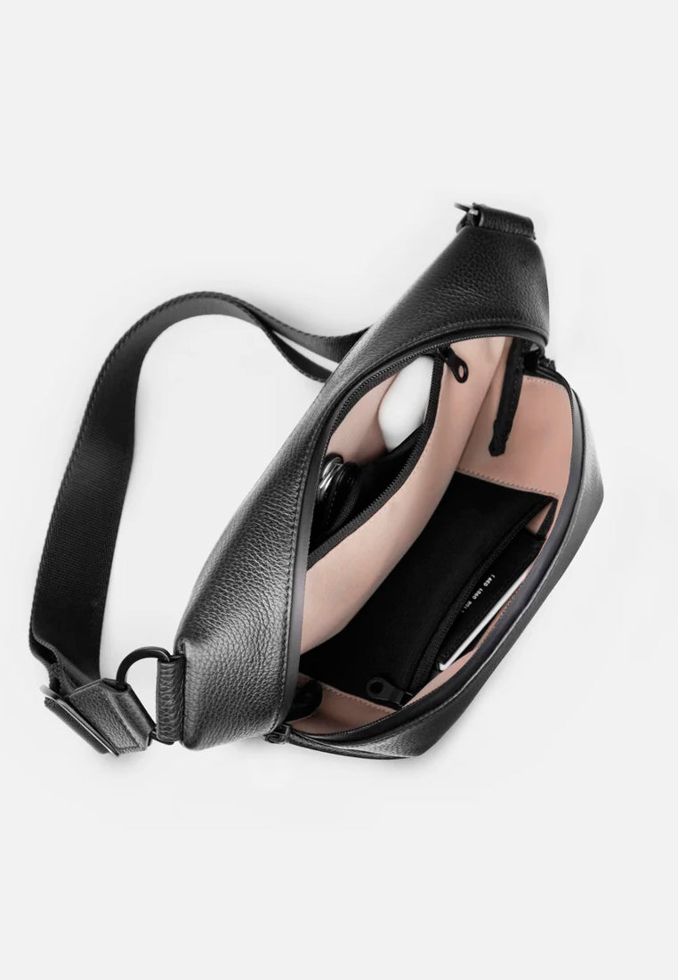 Grams28 175 Moon Bag