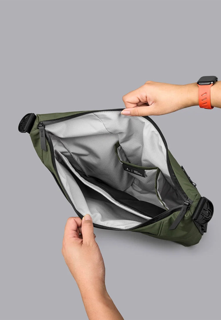 Alpaka Flow Satchel 10L