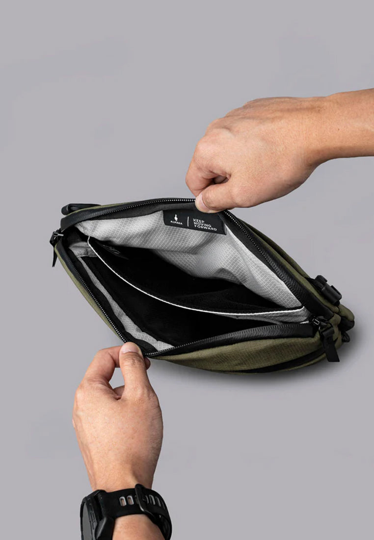 Alpaka Flight Sling Pro 2.5L