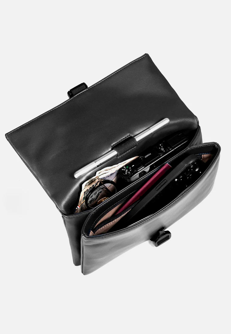 Grams28 158 Travel Wallet Sling