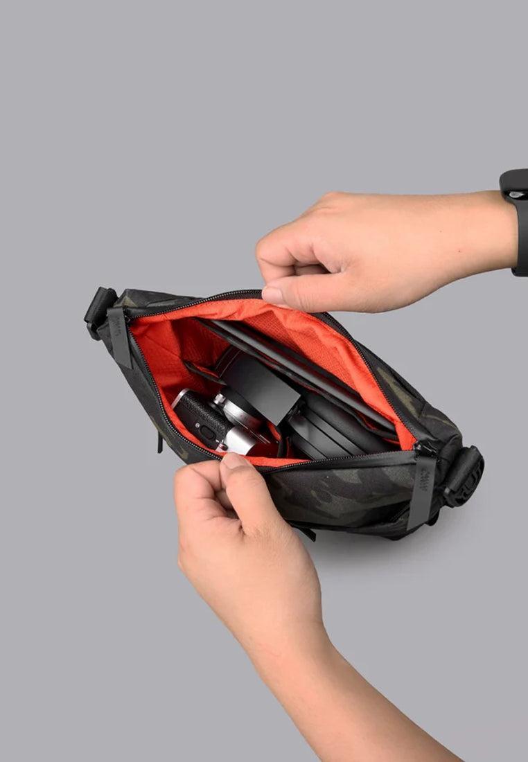 Alpaka Flow Satchel 2L Clogtwo Edition