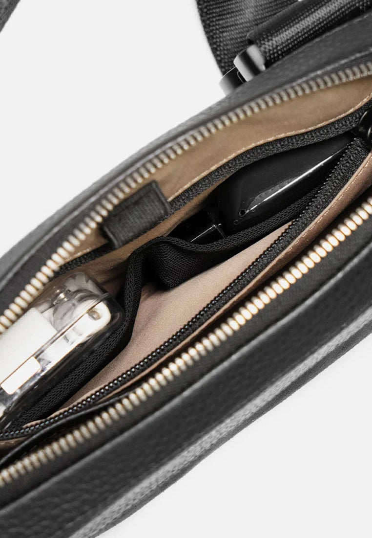 Grams28 157 Essential Sling Suede