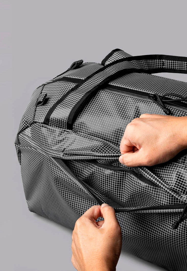 Alpaka Momentum Duffel