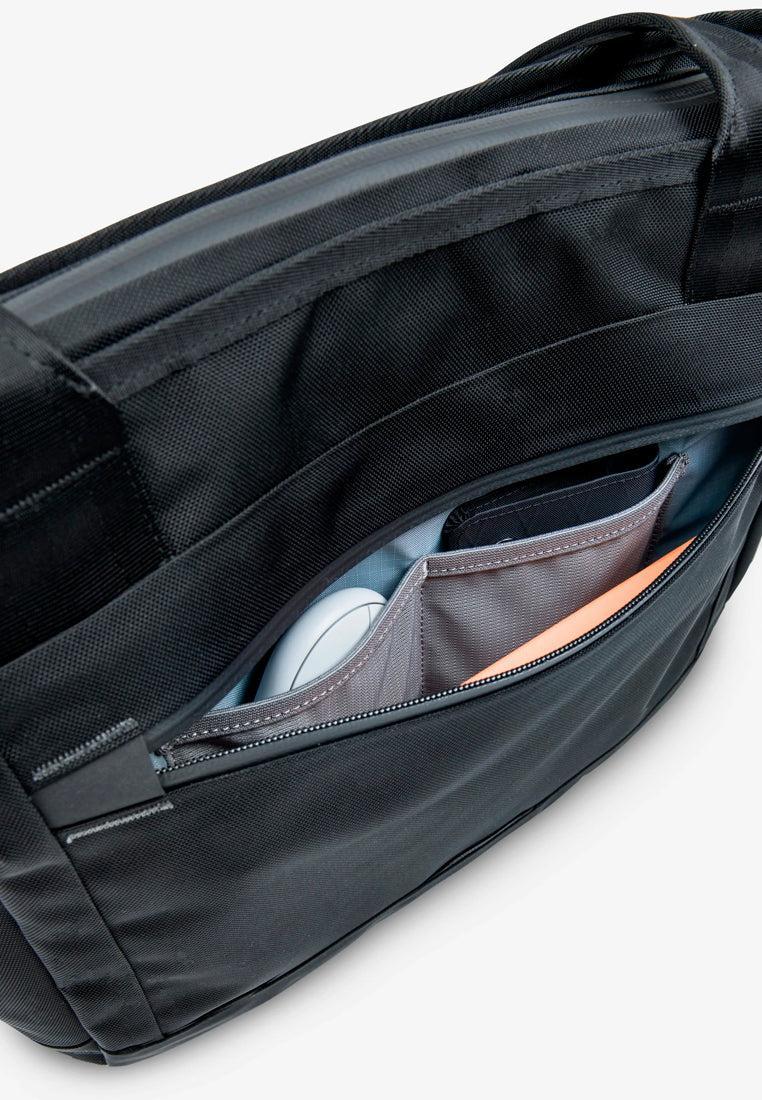 Sympl All Terrain Tote 20L