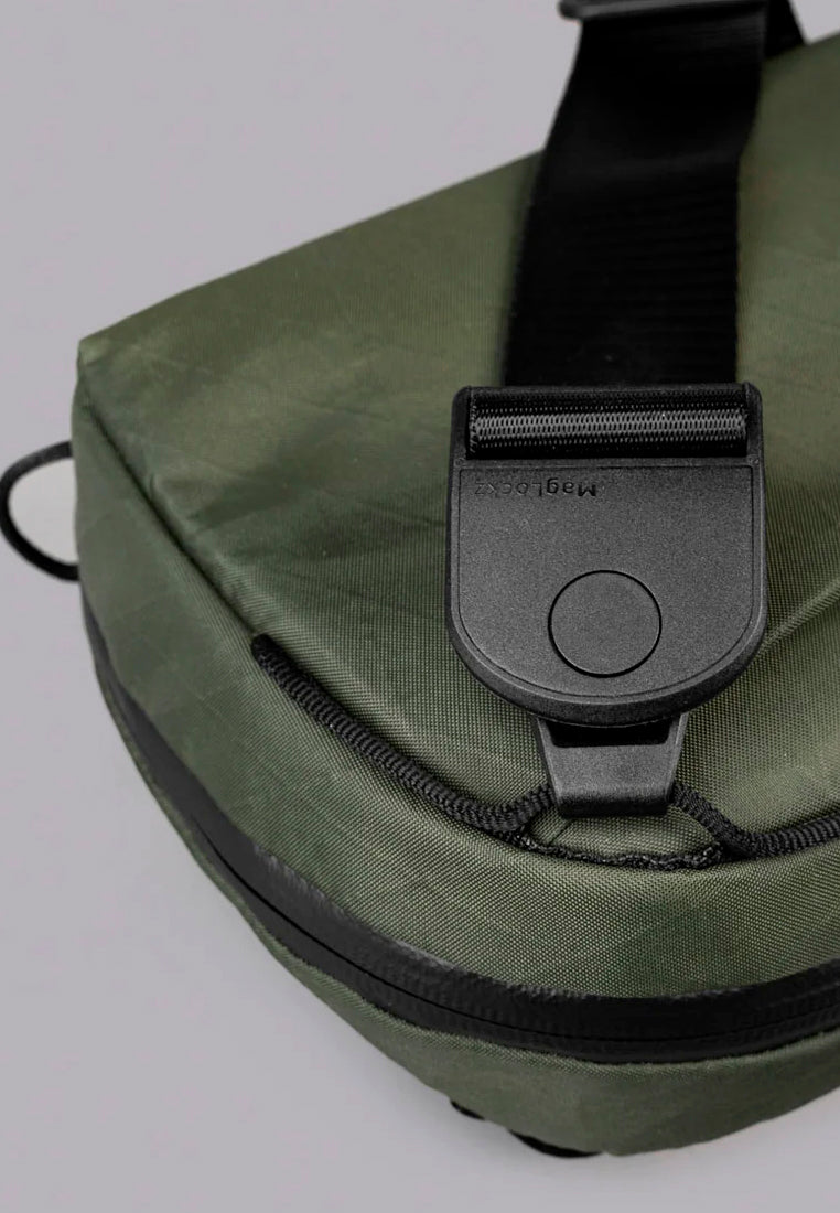 Alpaka Eclipse Gaming Sling