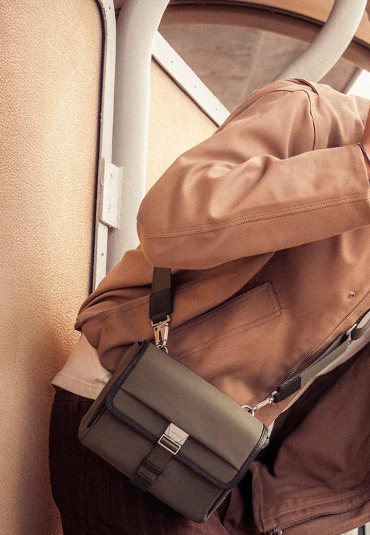 Grams28 702 Urban Daily Sling