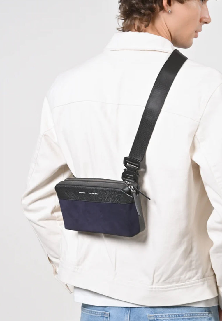 Grams28 157 Essential Sling Suede