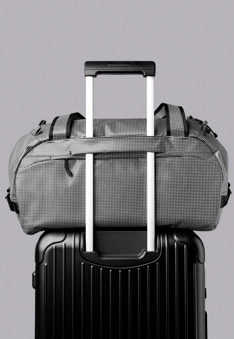 Alpaka Momentum Duffel