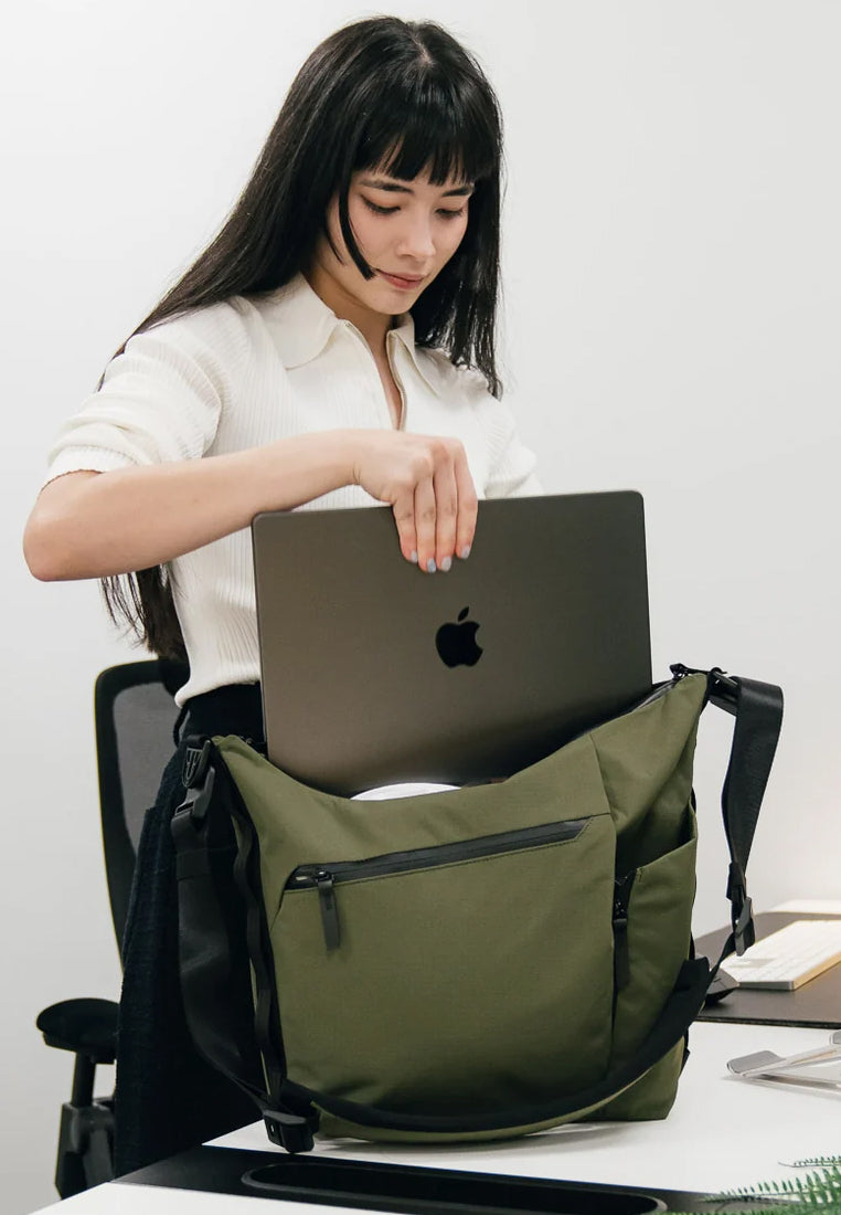 Alpaka Flow Satchel 10L