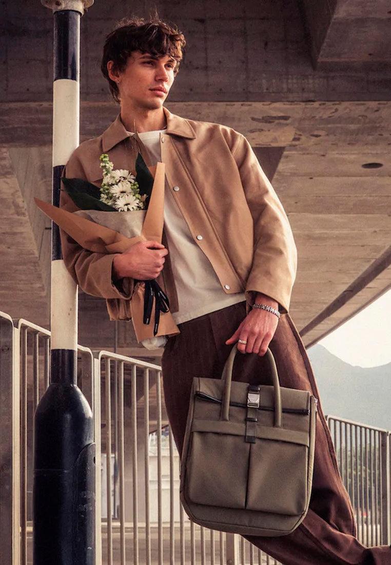 Grams28 704 Urban Folio Bag