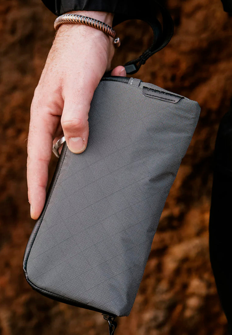 Alpaka Flight Pouch Ultradyne