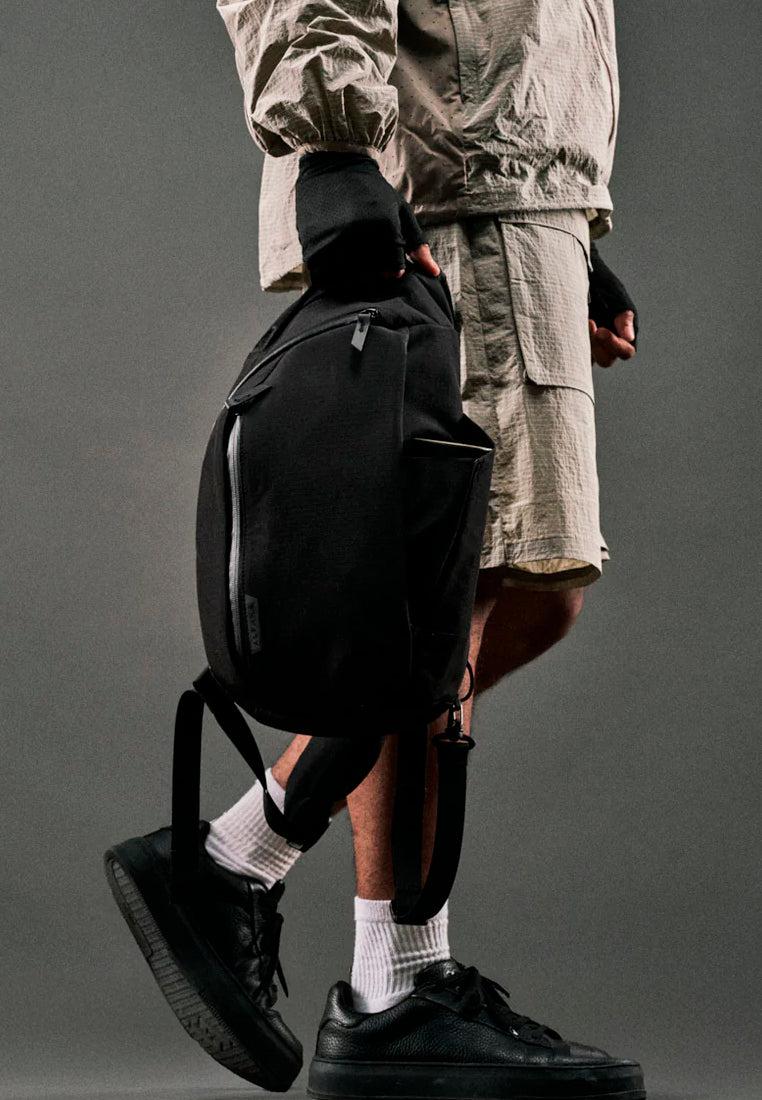 Alpaka Metro Crossbody Sling