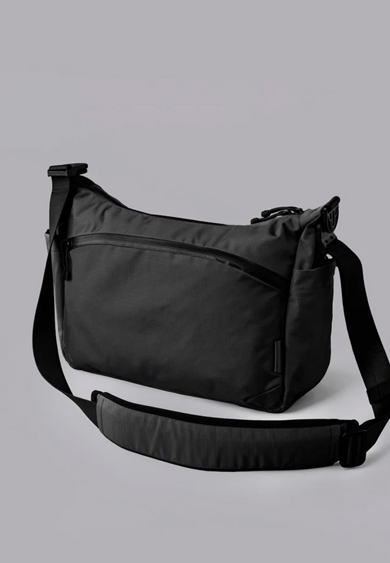 Alpaka Flight Satchel