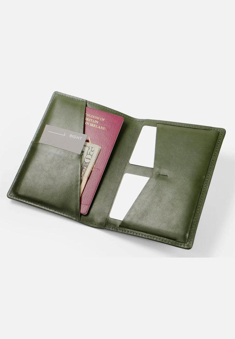 Grams28 126 Passport Wallet