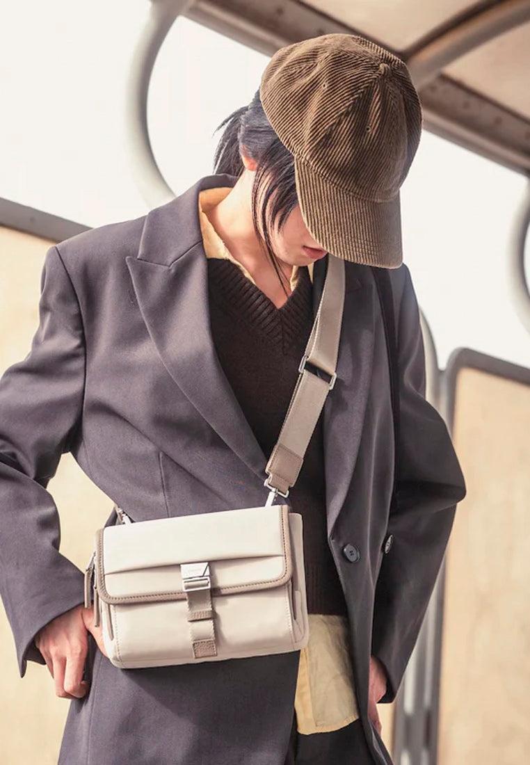 Grams28 702 Urban Daily Sling