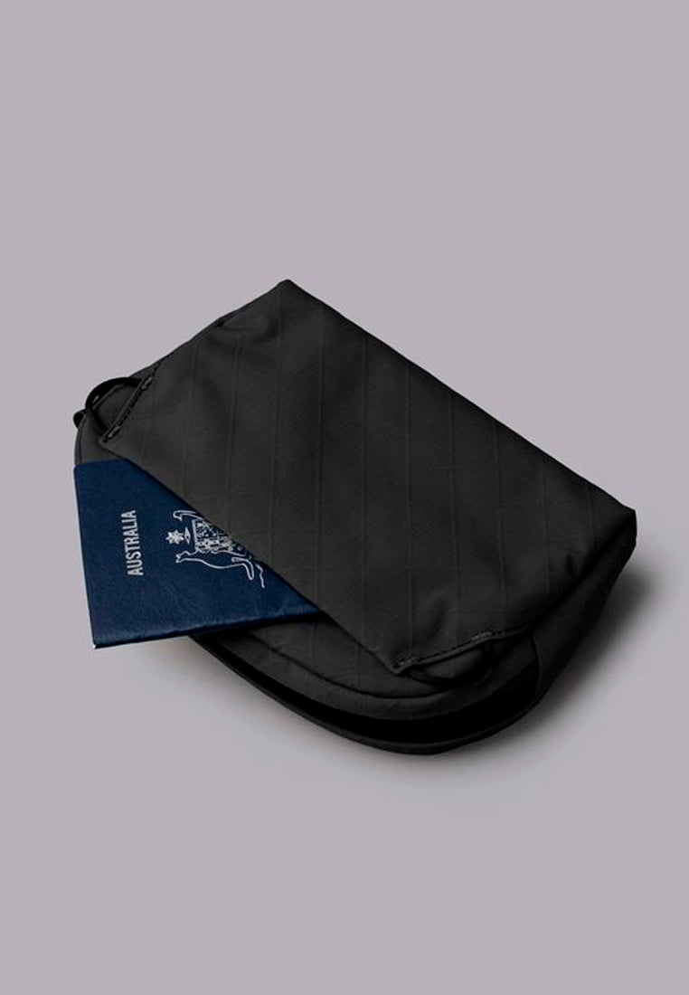 Alpaka Flight Sling 1L