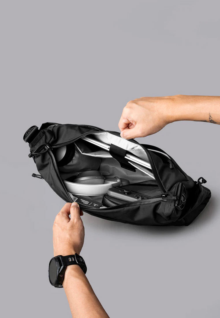 Alpaka Flight Satchel