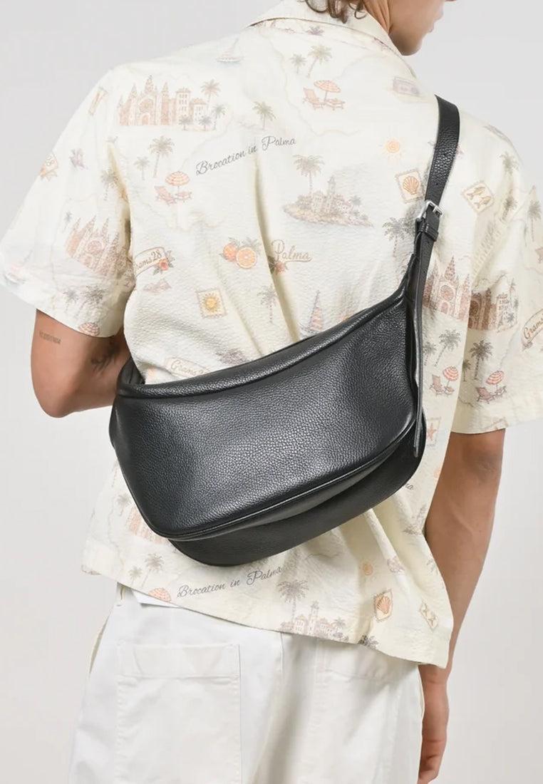 Grams28 192 Essential Half Moon Bag
