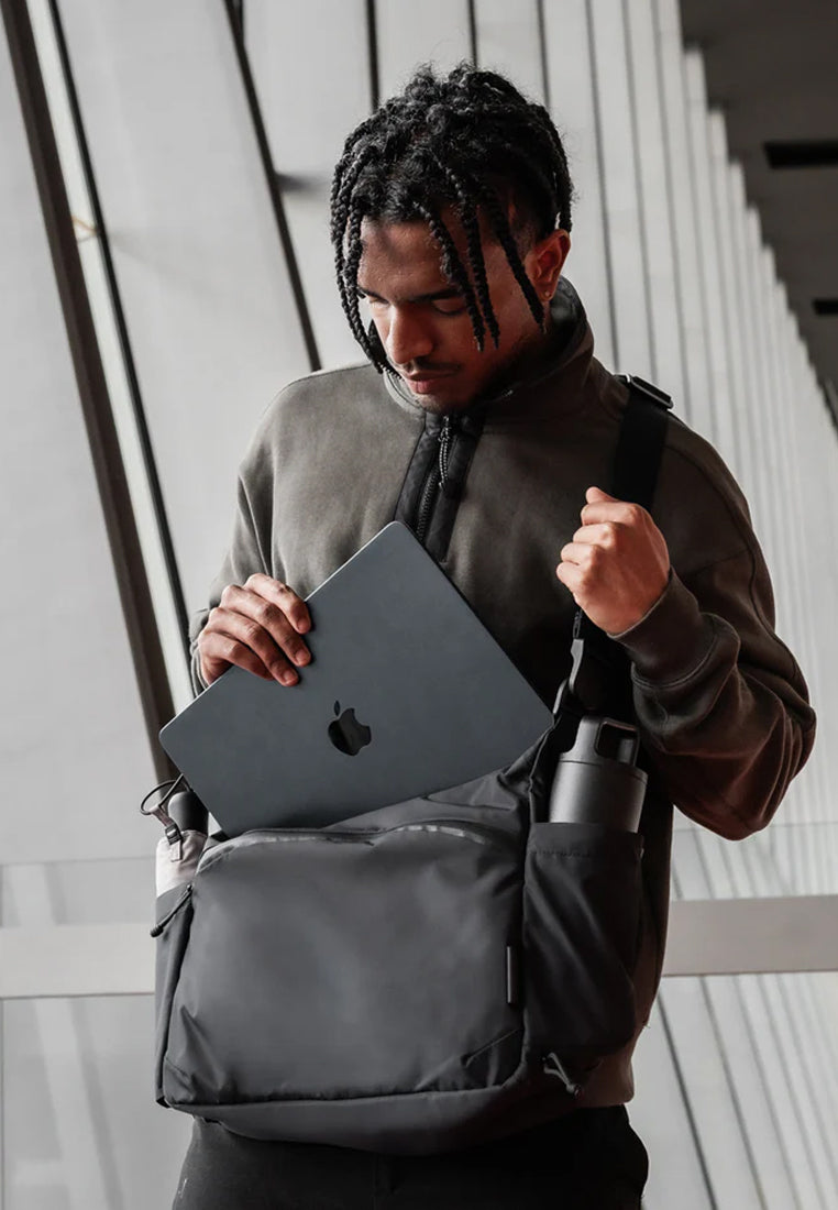 Alpaka Flight Satchel
