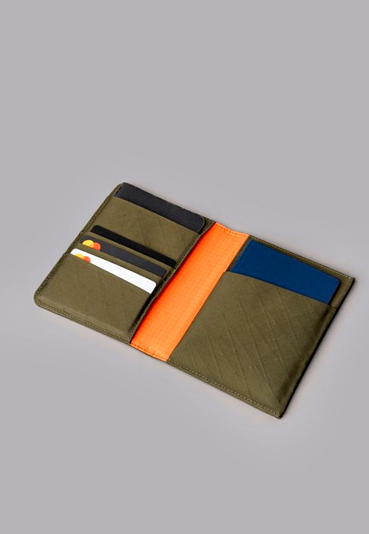 Alpaka ARK Bifold Passport Wallet