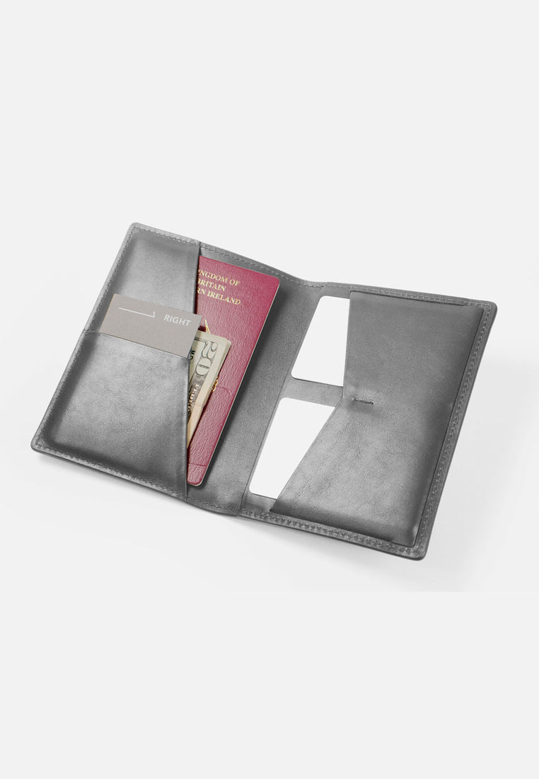 Grams28 126 Passport Wallet