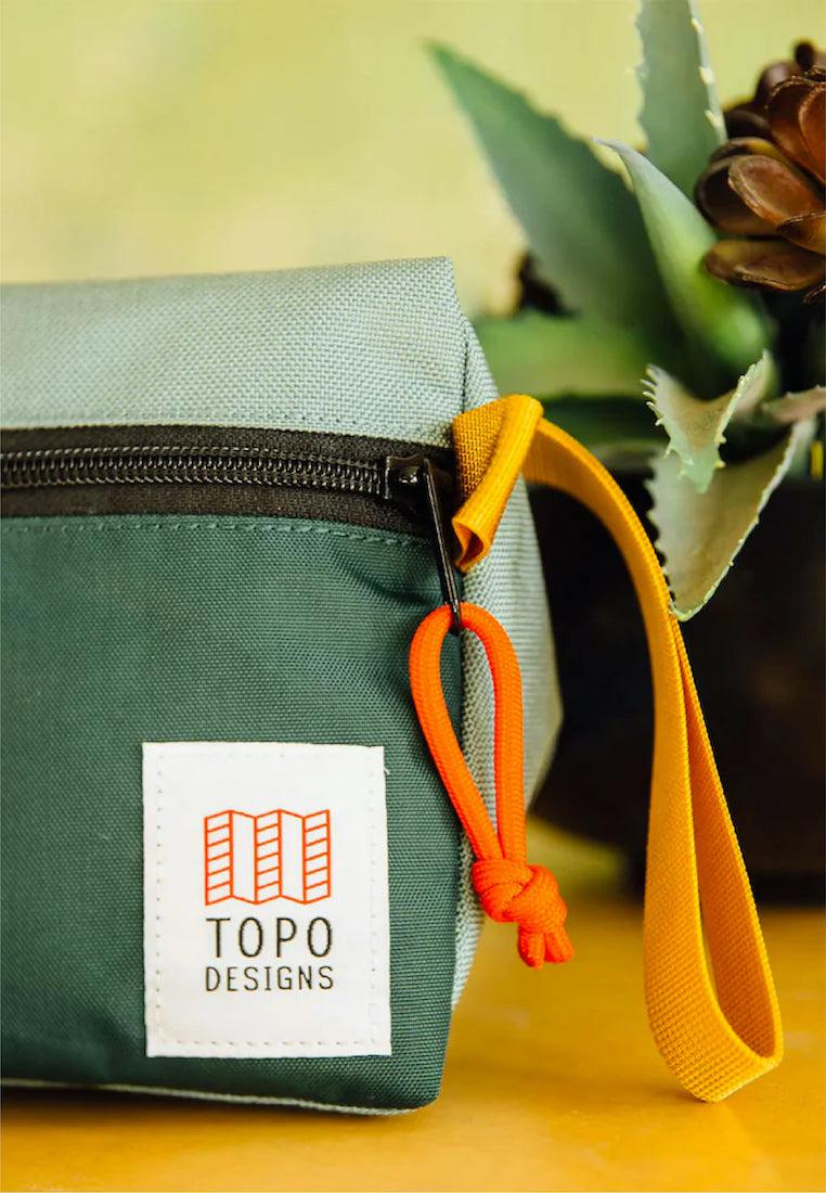 Topo Designs Dopp Kit Desert Palm Pond Blue
