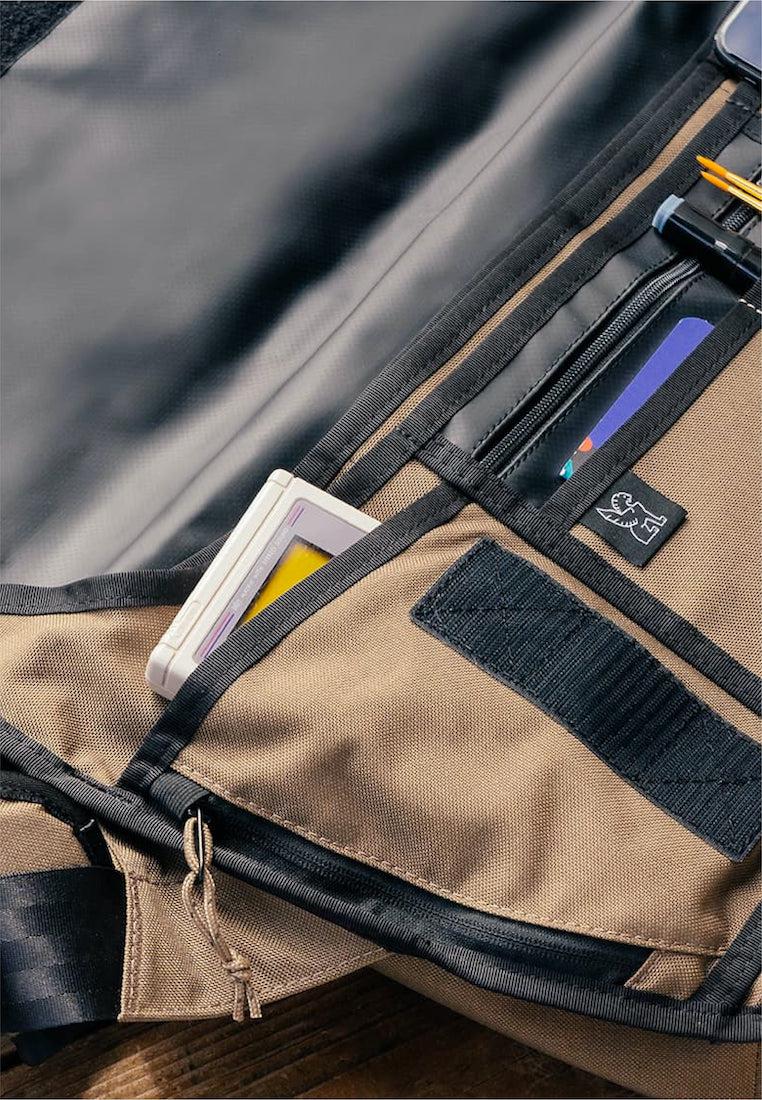 Chrome Industries Buran III Messenger Bag Fog