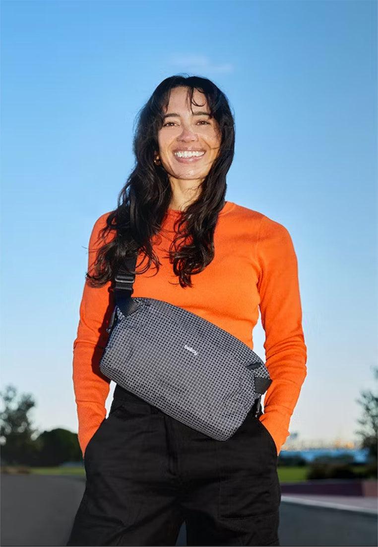 Bellroy Lite Sling Mini Chalk