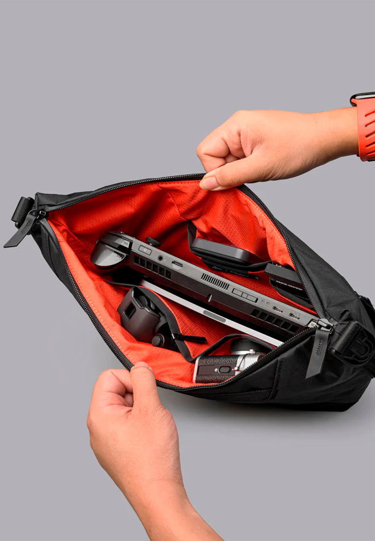 Alpaka Flow Satchel 4L